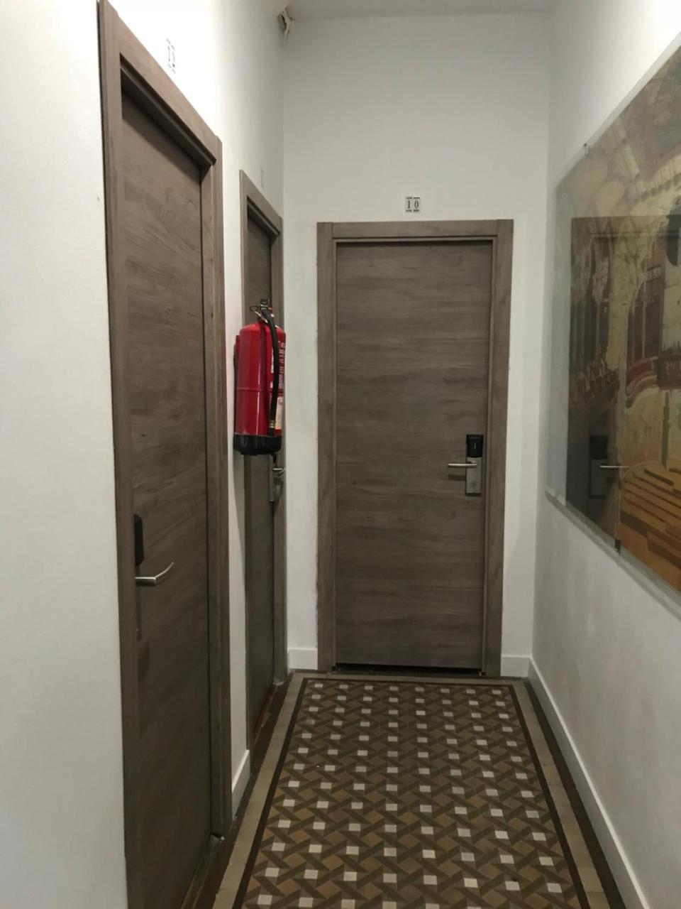Hostal Eden Barcelona Buitenkant foto
